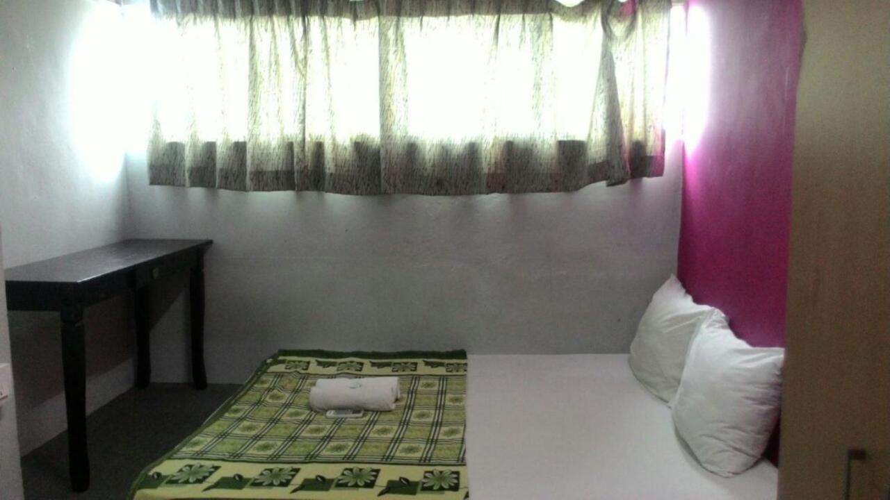 Hotel Elwarda Kl City Куала Лумпур Екстериор снимка