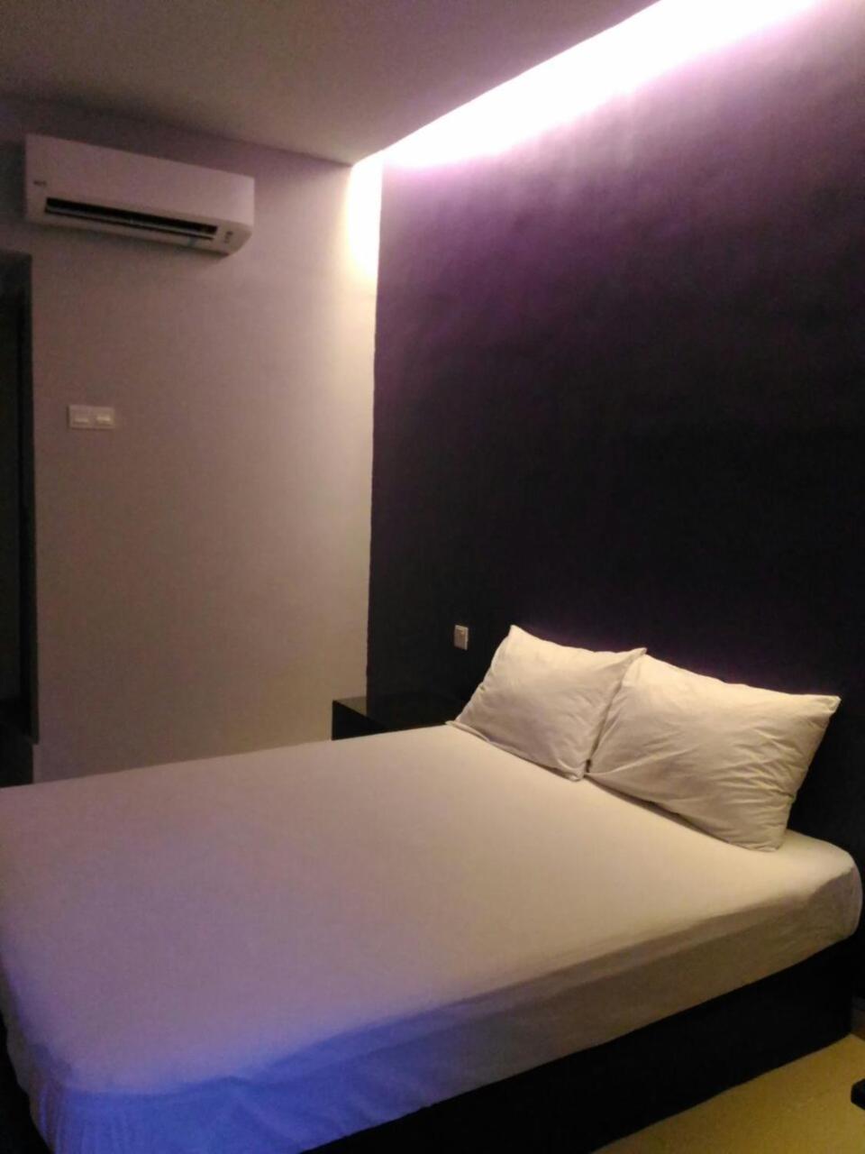 Hotel Elwarda Kl City Куала Лумпур Екстериор снимка